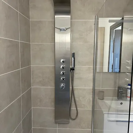 Appartement T1 Proche Aéroport Et Ajaccio (Corsica)