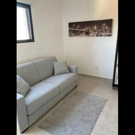 Appartement T1 Proche Aéroport Et