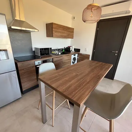 T1 Proche Aéroport Et Appartement Ajaccio (Corsica)