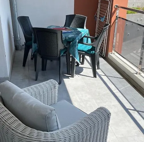 T1 Proche Aeroport Et *